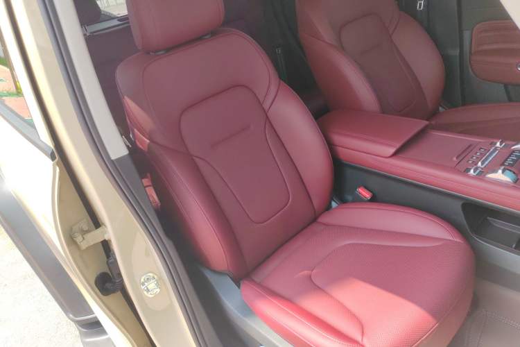 Used Tank 300 2025 2.0T Conqueror Right Front Seat