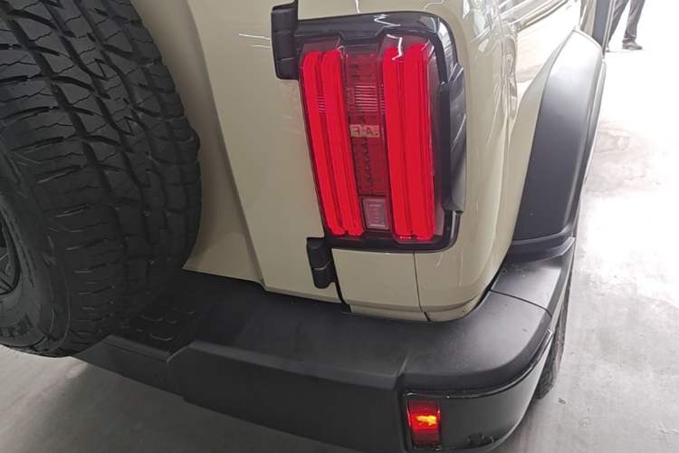 Used Tank 300 2025 2.0T Conqueror Right Rear Taillight