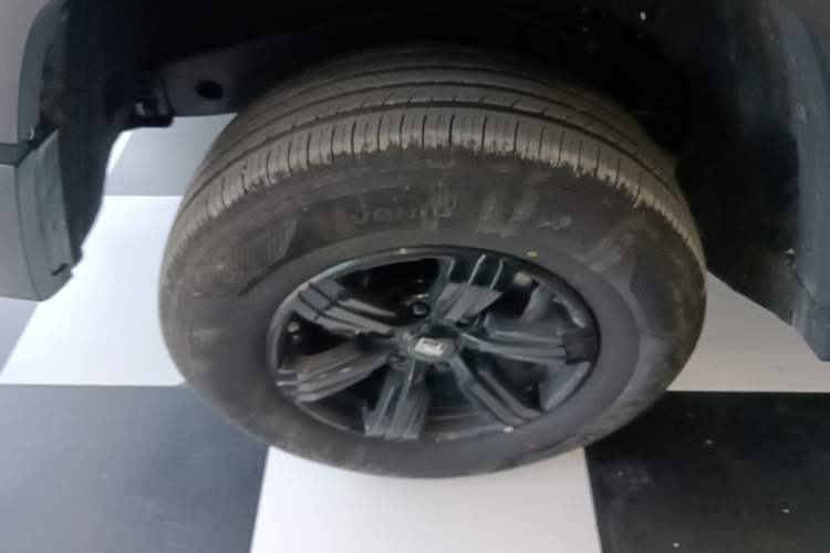 Used Tank 300 2025 2.0T Challenger Right Rear Wheel Hub