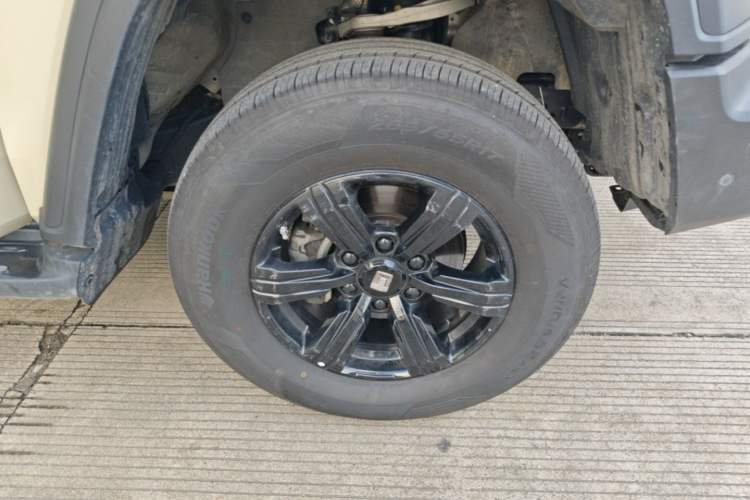 Used Tank 300 2025 2.4T Diesel Version Right Rear Wheel Hub
