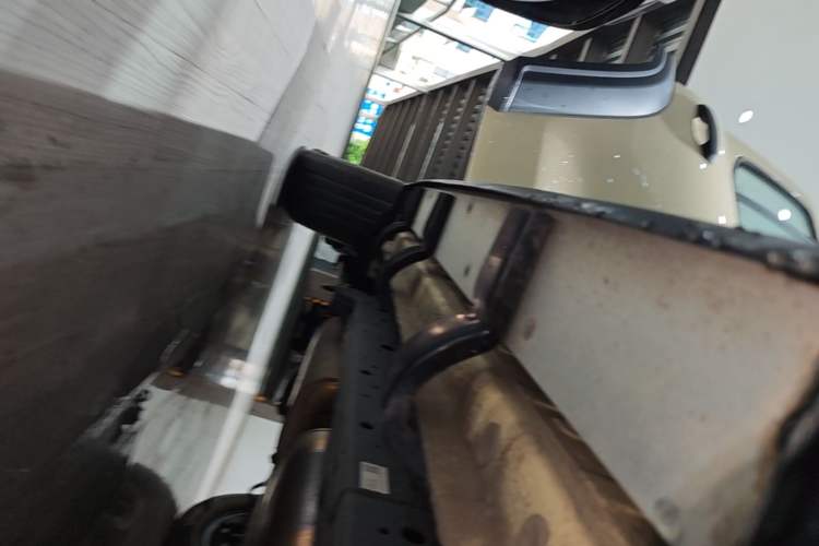 Used Tank 300 2025 2.0T Conqueror Right Side Sill