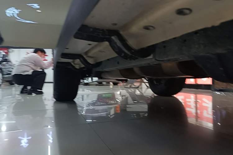 Used Tank 300 2025 2.0T Conqueror Right Side Sill
