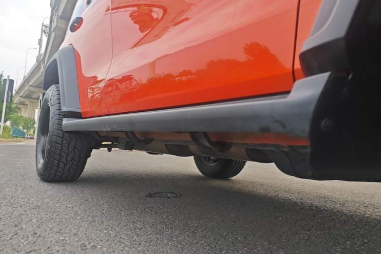 Used Tank 300 2025 2.0T Conqueror Right Side Sill