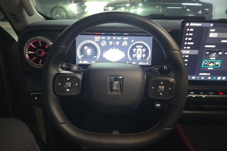 Used Tank 300 2025 2.0T Conqueror Steering Wheel