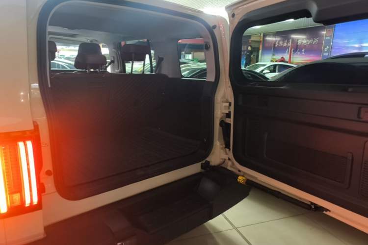 Used Tank 300 2025 2.0T Conqueror Trunk