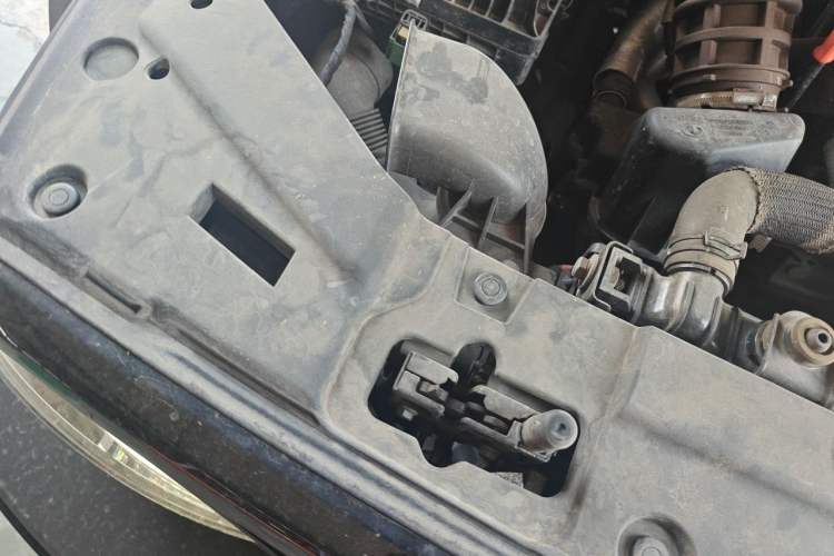 Used Tank 300 New Energy 2024 Hi4-T Engine Bay Right
