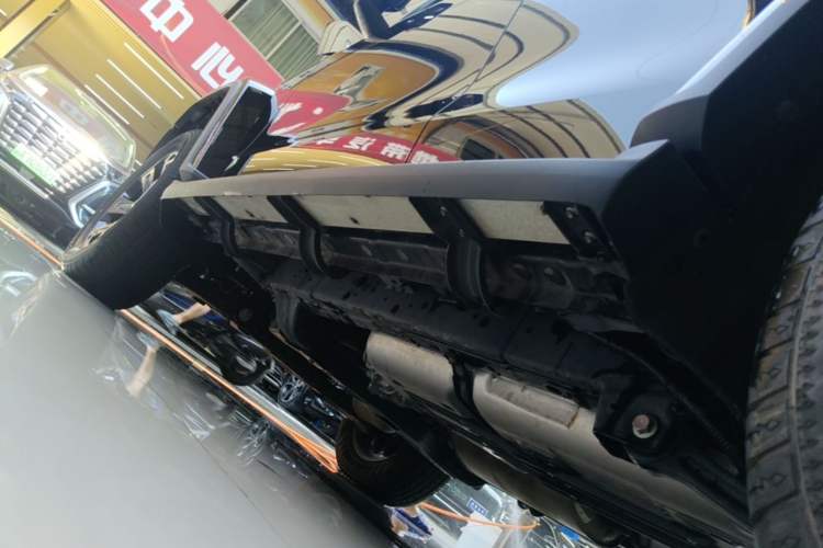 Used Tank 300 New Energy 2024 Hi4-T Left Side Sill