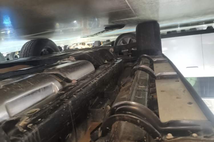 Used Tank 300 New Energy 2024 Hi4-T Left Side Sill