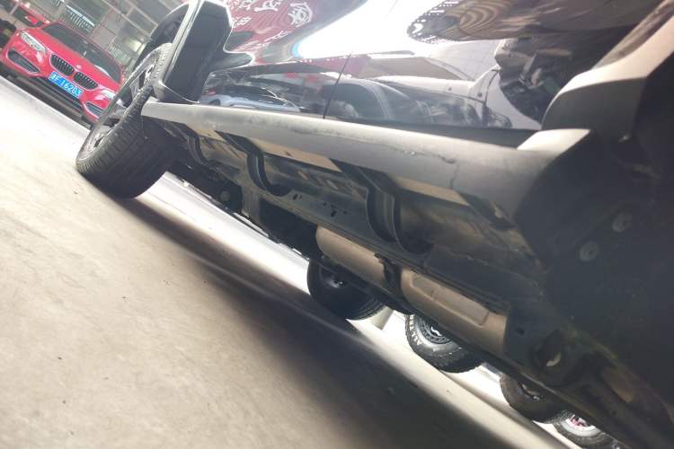 Used Tank 300 New Energy 2024 Hi4-T Left Side Sill
