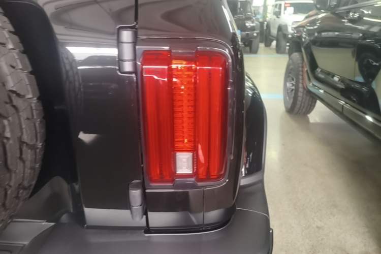Used Tank 300 New Energy 2024 Hi4-T Right Rear Taillight