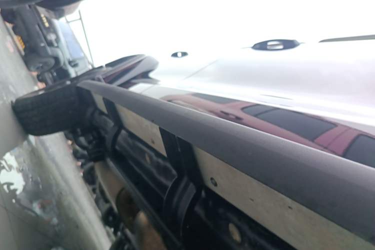 Used Tank 300 New Energy 2024 Hi4-T Right Side Sill
