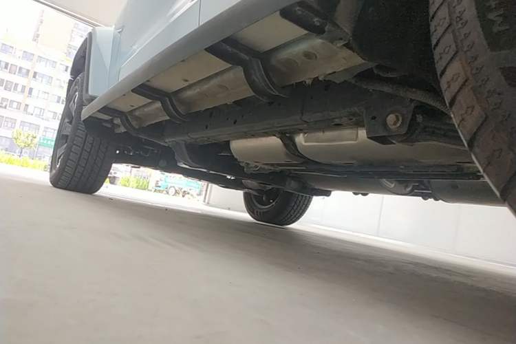 Used Tank 300 New Energy 2024 Hi4-T Left Side Sill
