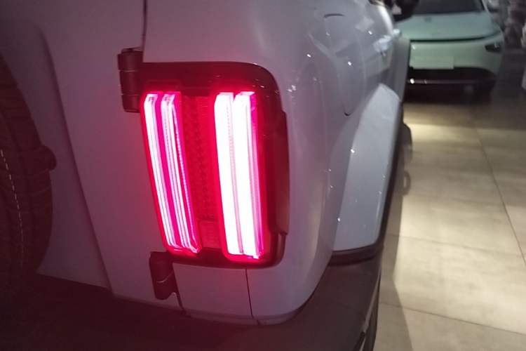 Used Tank 300 New Energy 2024 Hi4-T Right Rear Taillight