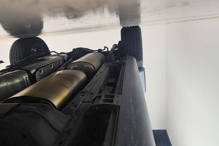 Used Tank 300 New Energy 2024 Hi4-T Right Side Sill