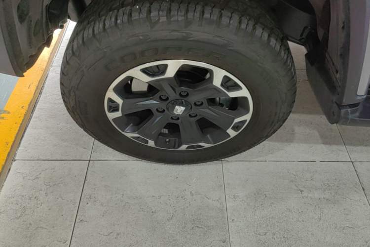 Used Tank 300 New Energy 2024 Hi4-T Left Front Wheel Hub
