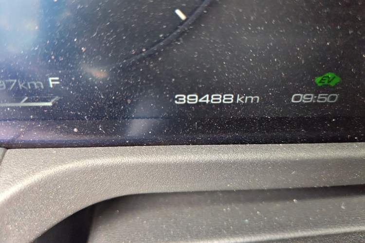 Used Tank 300 New Energy 2024 Hi4-T Odometer Close Up