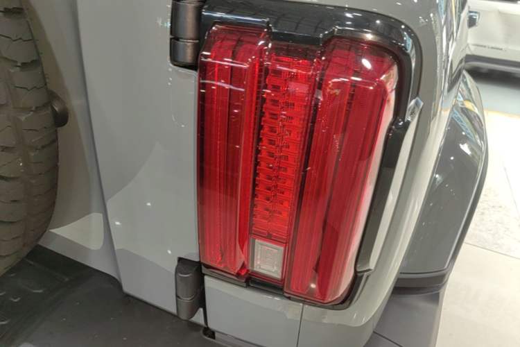Used Tank 300 New Energy 2024 Hi4-T Right Rear Taillight