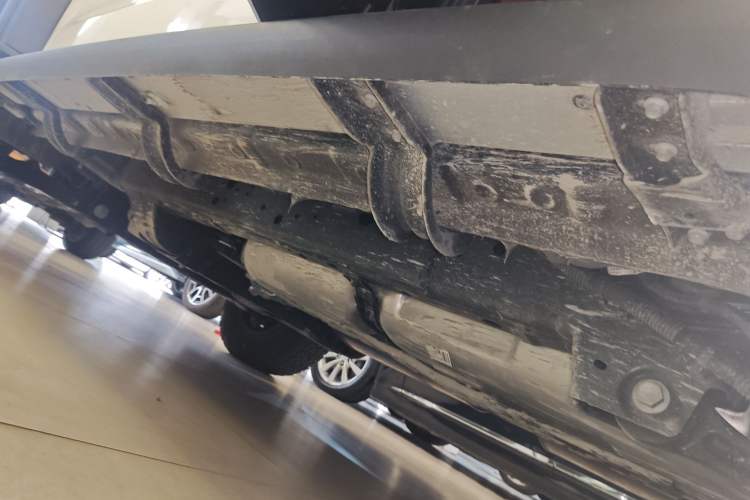 Used Tank 300 New Energy 2024 Hi4-T Left Side Sill