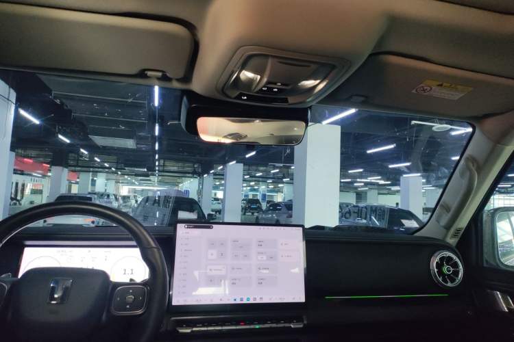 Used Tank 300 New Energy 2024 Hi4-T Headliner