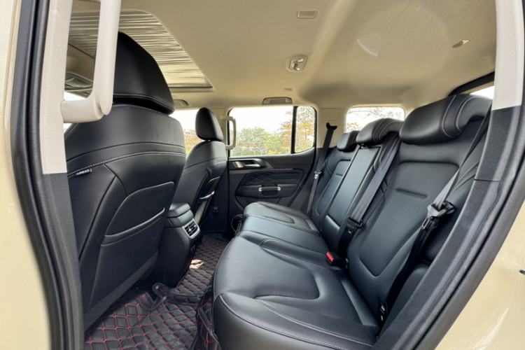Used Tank 300 New Energy 2024 Hi4-T Interior 5