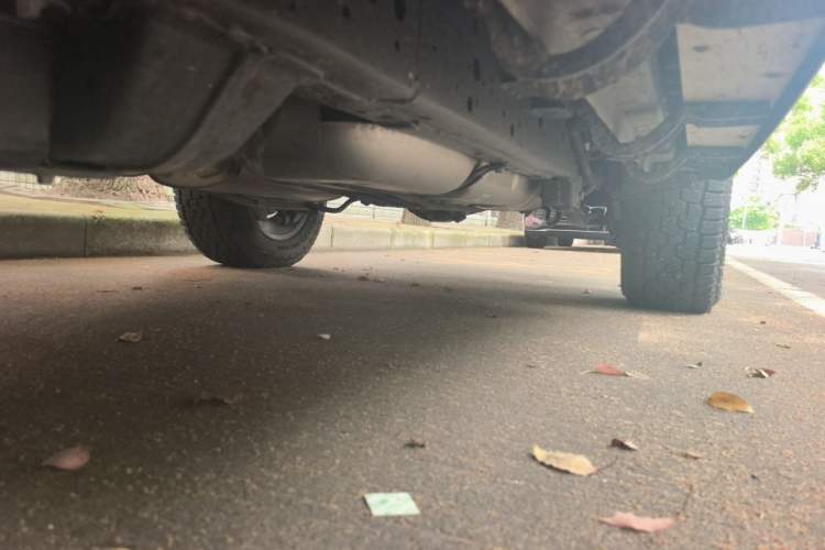 Used Tank 300 New Energy 2025 Hi4-T Chassis Front Left