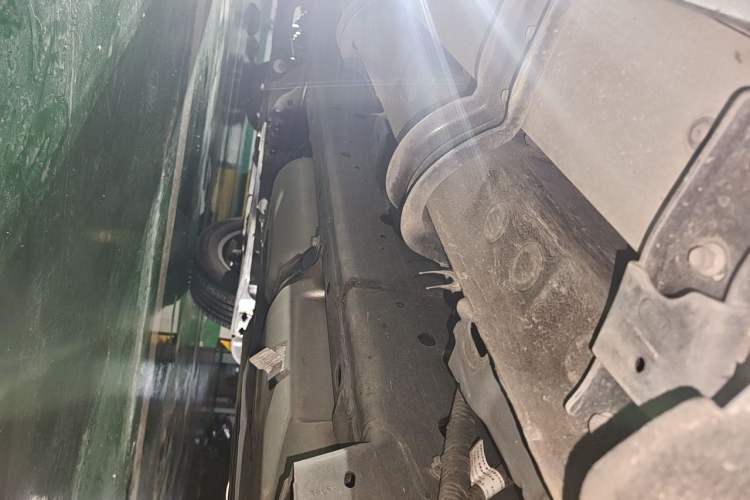 Used Tank 300 New Energy 2025 Hi4-T Chassis Rear Left