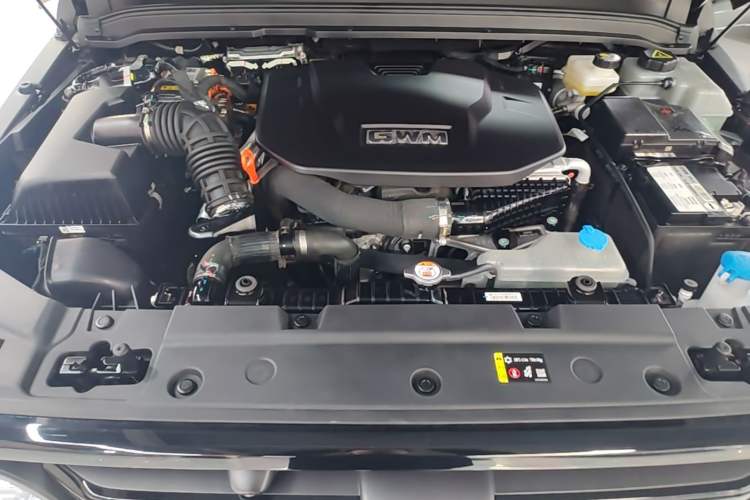 Used Tank 300 New Energy 2025 Hi4-T Engine Bay