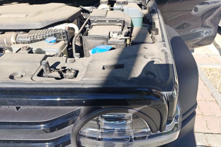 Used Tank 300 New Energy 2025 Hi4-T Engine Bay Left