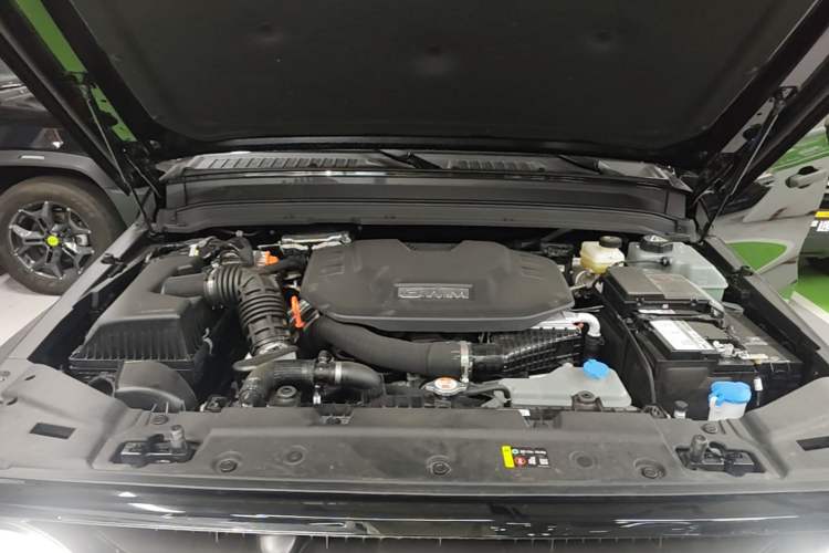 Used Tank 300 New Energy 2025 Hi4-T Engine Bay