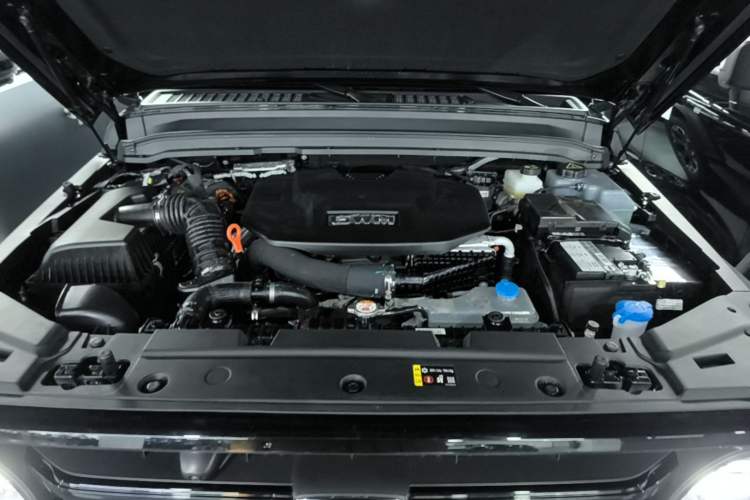 Used Tank 300 New Energy 2025 Hi4-T Engine Bay