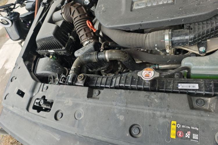 Used Tank 300 New Energy 2025 Hi4-T Engine Bay Right