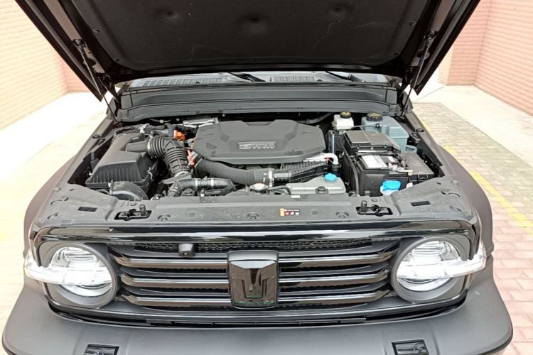Used Tank 300 New Energy 2025 Model, Hi4-T 36.7kWh Engine Bay