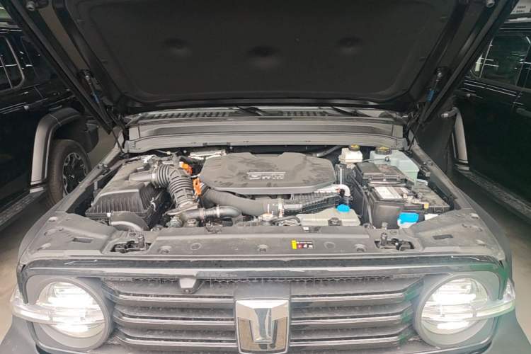 Used Tank 300 New Energy 2025 Model, Hi4-T 36.7kWh Engine Bay
