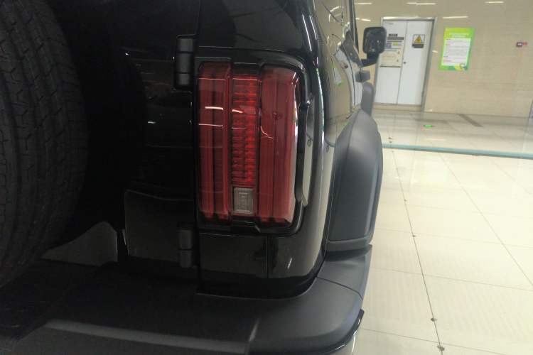 Used Tank 300 New Energy 2025 Model, Hi4-T 36.7kWh Exterior 3