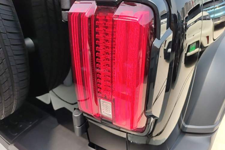 Used Tank 300 New Energy 2025 Hi4-T Exterior 3