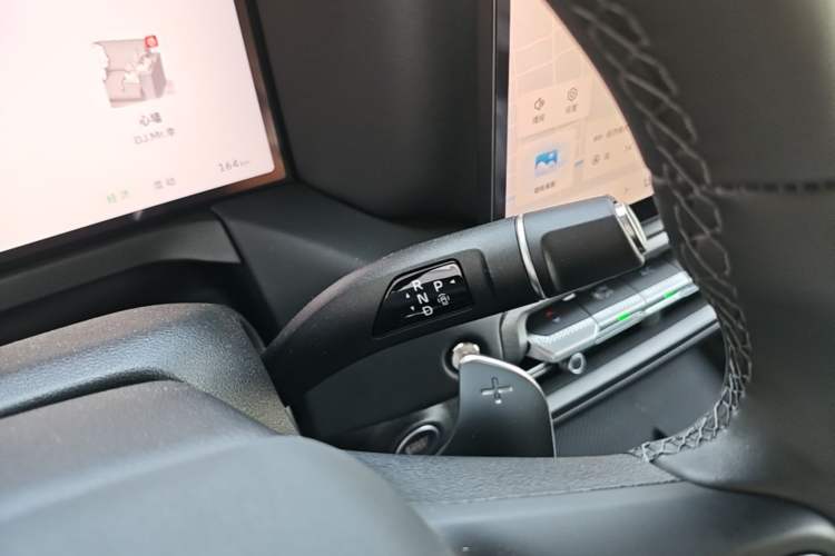 Used Tank 300 New Energy 2025 Model, Hi4-T 36.7kWh Gear Lever