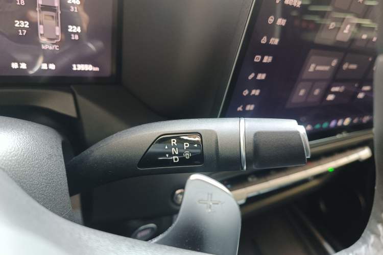 Used Tank 300 New Energy 2025 Hi4-T Gear Lever