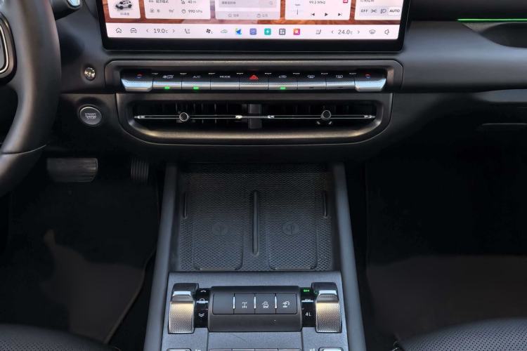 Used Tank 300 New Energy 2025 Hi4-T Interior 1