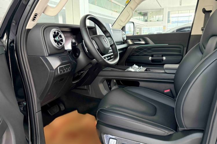 Used Tank 300 New Energy 2025 Hi4-T Interior 5