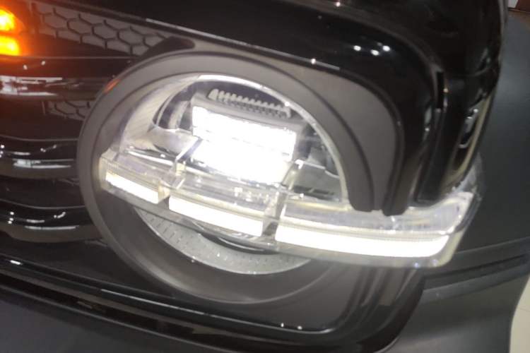Used Tank 300 New Energy 2025 Hi4-T Left Front Headlight