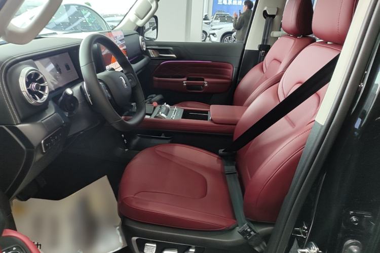 Used Tank 300 New Energy 2025 Hi4-T Left Front Seat