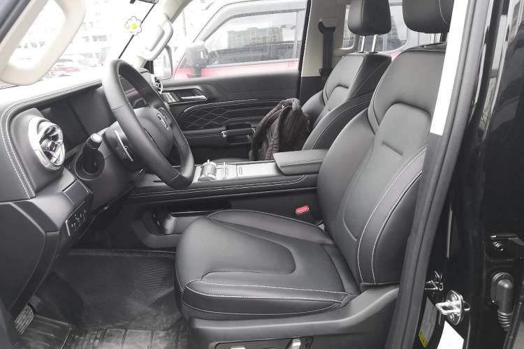 Used Tank 300 New Energy 2025 Hi4-T Left Front Seat
