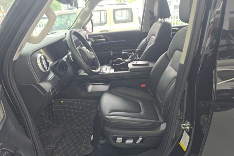 Used Tank 300 New Energy 2025 Hi4-T Left Front Seat