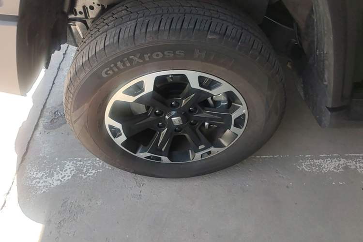 Used Tank 300 New Energy 2025 Model, Hi4-T 36.7kWh Left Front Wheel Hub