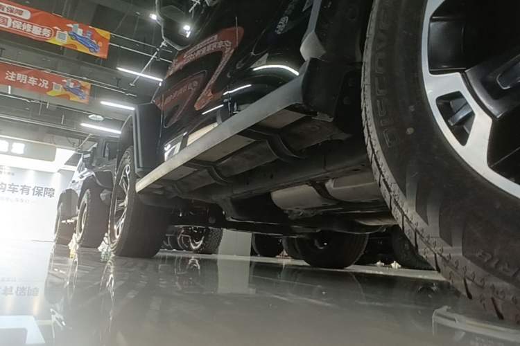 Used Tank 300 New Energy 2025 Hi4-T Left Side Sill