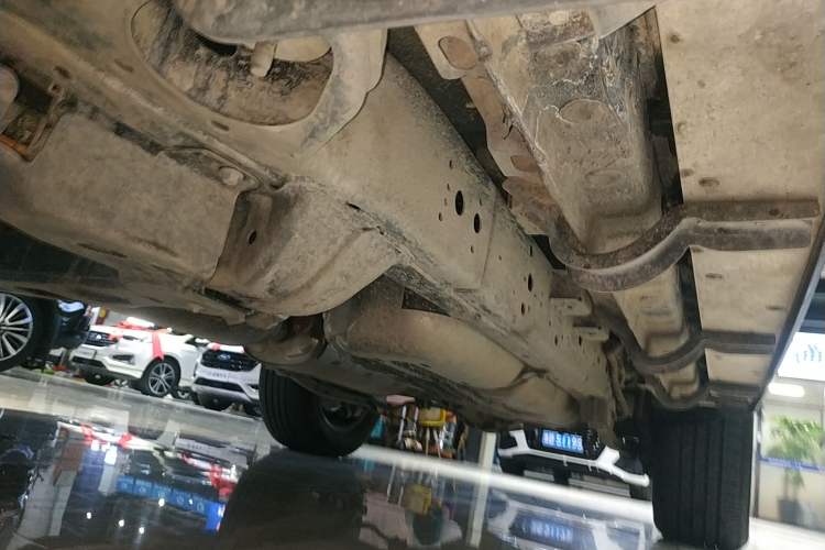 Used Tank 300 New Energy 2025 Hi4-T Left Side Sill
