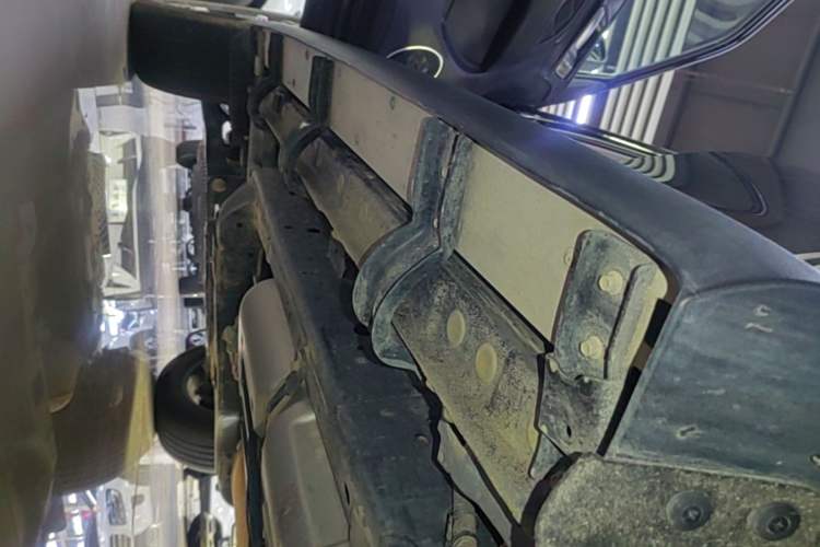 Used Tank 300 New Energy 2025 Hi4-T Left Side Sill
