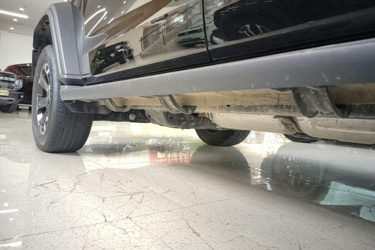 Used Tank 300 New Energy 2025 Hi4-T Left Side Sill