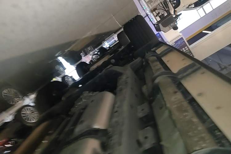 Used Tank 300 New Energy 2025 Hi4-T Left Side Sill