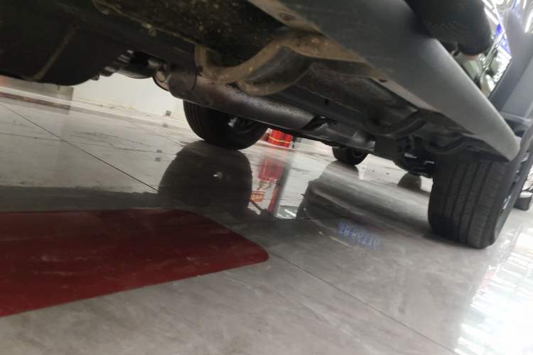 Used Tank 300 New Energy 2025 Hi4-T Left Side Sill